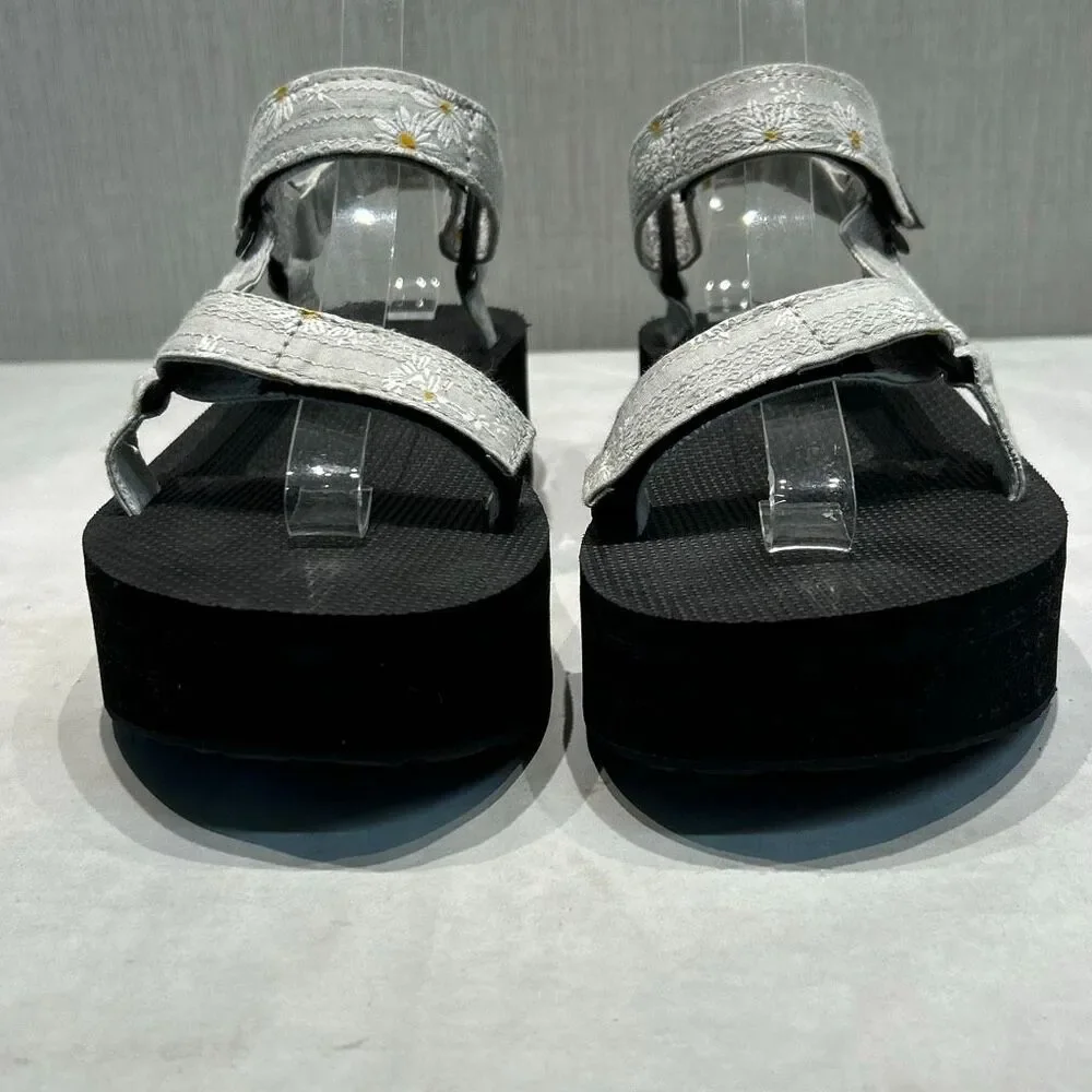 Teva Flatform Sandals Gray Daisy Flowers Floral
